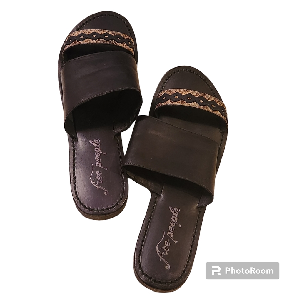 Free People Open Toe Slide On Saturday Sandals Black, NWT sz EU 39